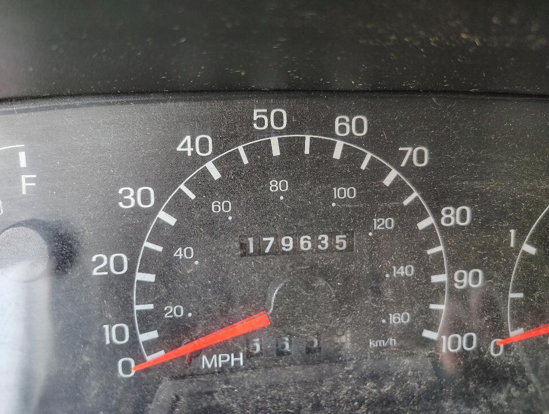 2003 FORD F650 Super Duty - Image 10